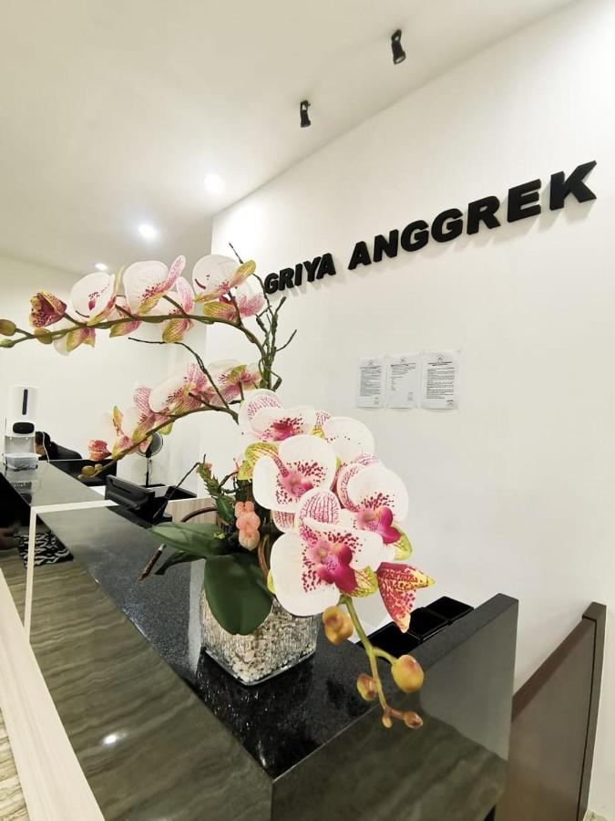 Griya Anggrek Hotell Trenggalek Eksteriør bilde