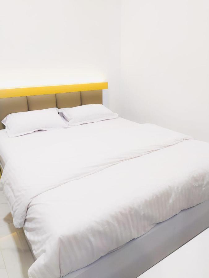 Griya Anggrek Hotell Trenggalek Eksteriør bilde