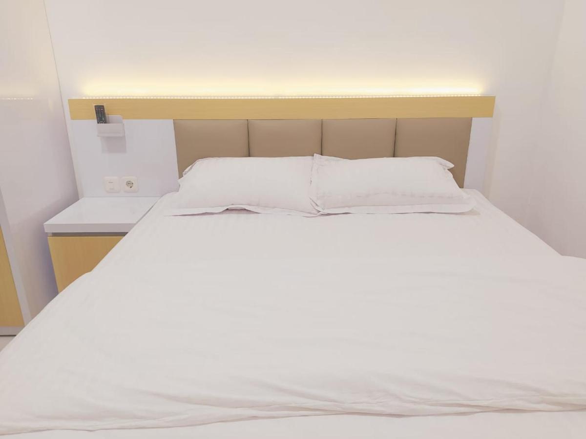 Griya Anggrek Hotell Trenggalek Eksteriør bilde